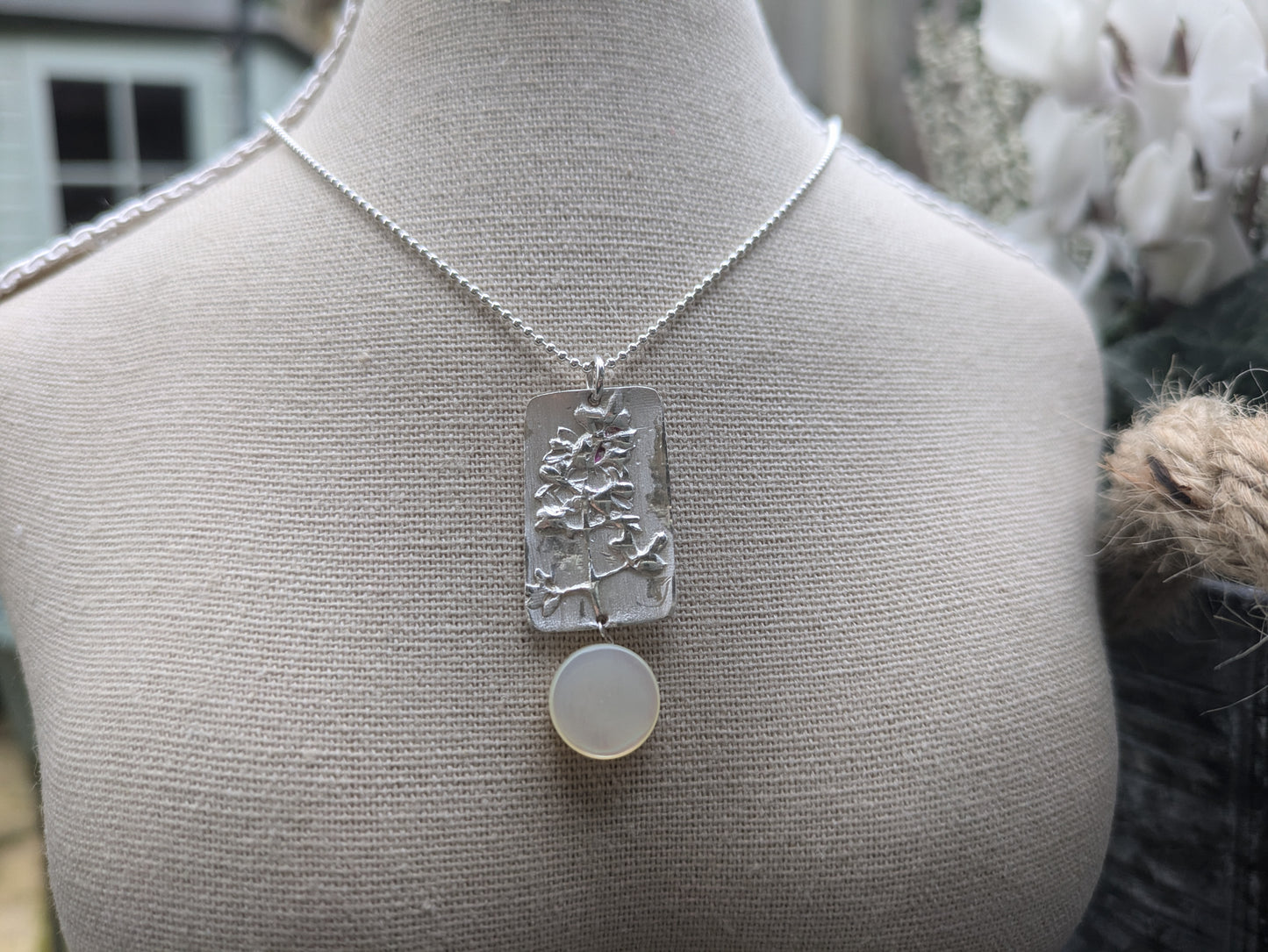 Hawthorne & Mother of Pearl necklace